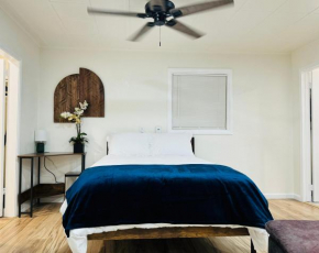 Contemporary Studio Near Mojave Aerospace Airport